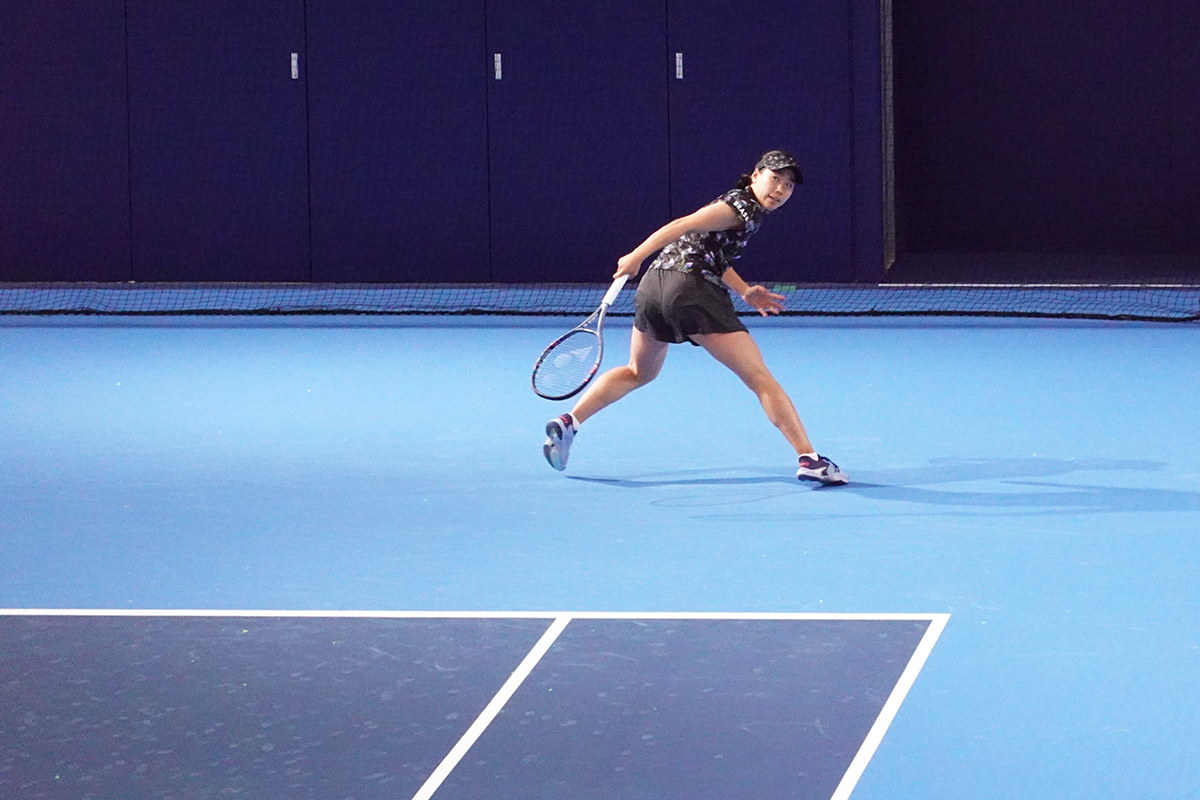 第1シード、日比野菜緒が2014年以来の出場で勝利! 第2シードの内藤祐希