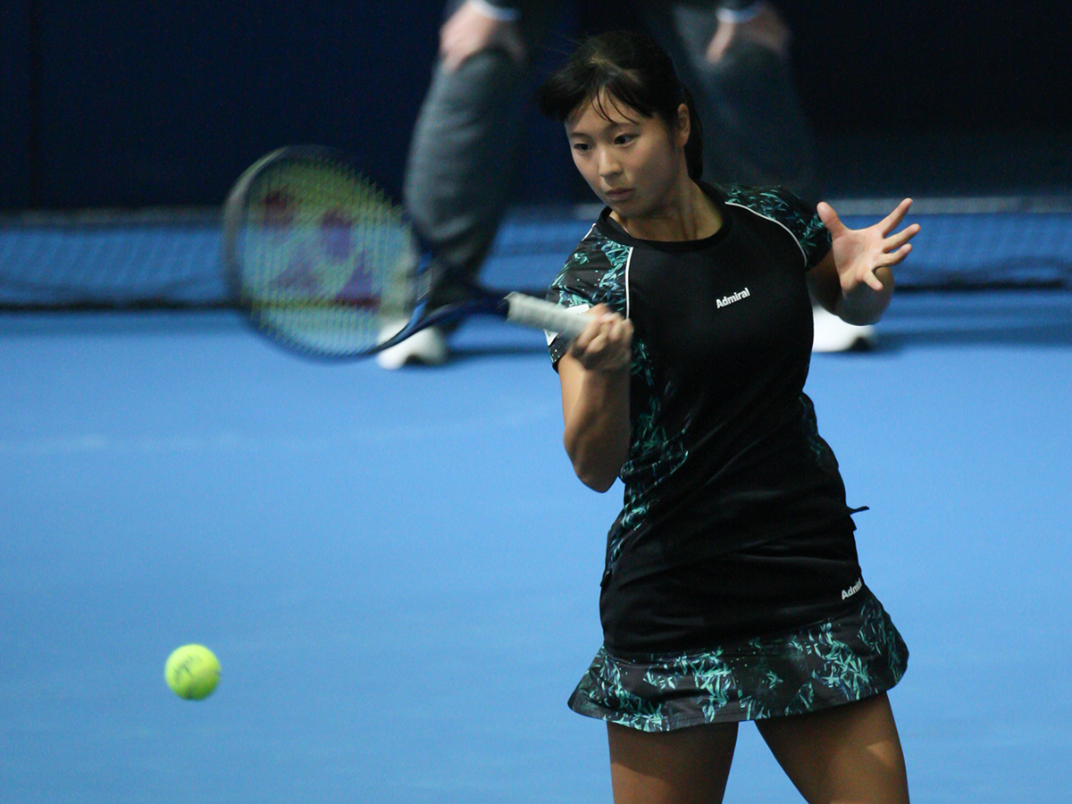 最年少 初出場でベスト4 佐藤久真莉が3日連続のフルセット勝利 全日本テニス選手権3日目 最年少 初出場でベスト4 佐藤久真莉が3日連続のフルセット勝利 全日本テニス選手権3日目