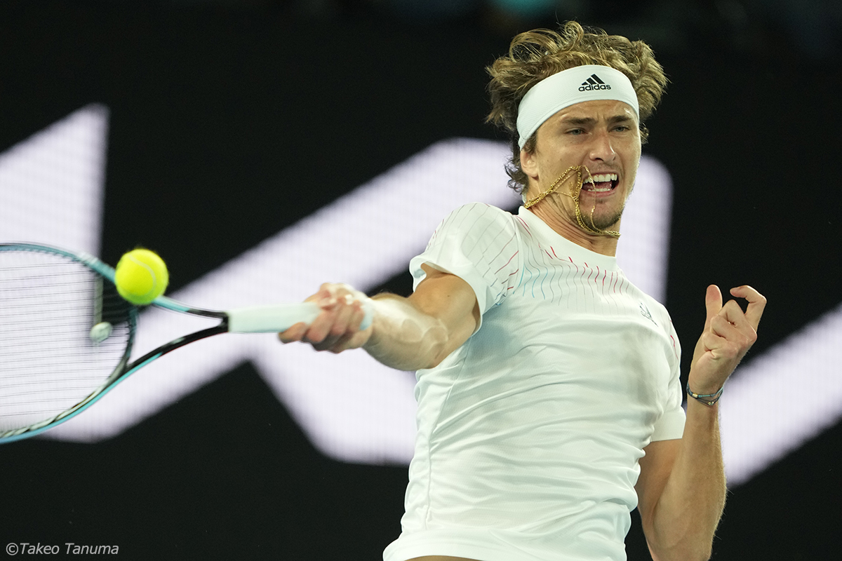 ズベレフ、見せ場なくストレートで敗戦「あんなプレーでは世界1位に