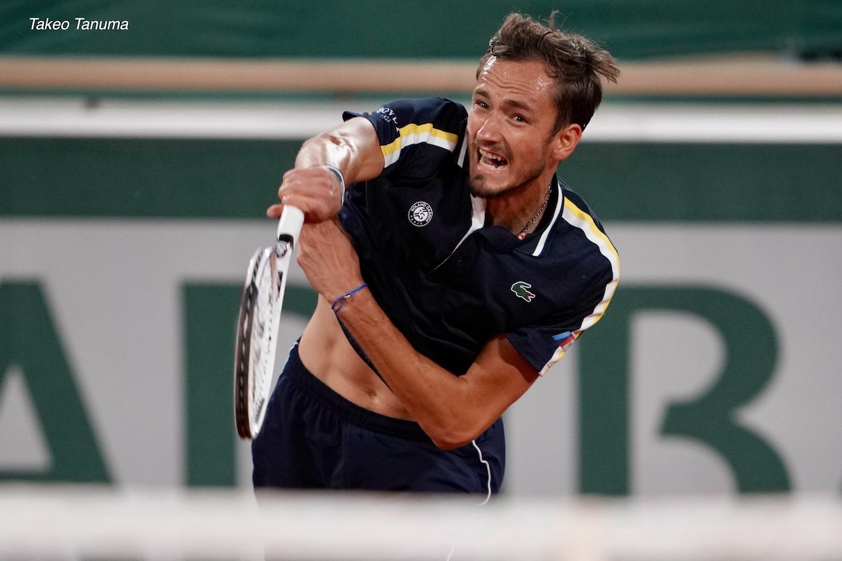 狙うエリアを限定せよ サーブが試合で入らない 症状を改善できるコツを紹介 54 テニス救急隊 ネタ帳 リバイバル記事