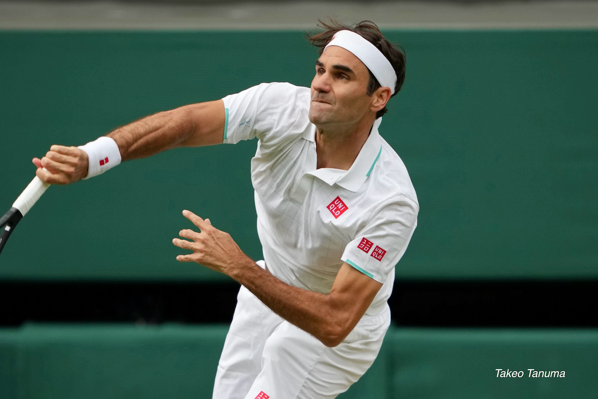 視線がカギ サーブで インパクトミスが多い 症状を改善できるコツを紹介 93 テニス救急隊 ネタ帳 リバイバル記事