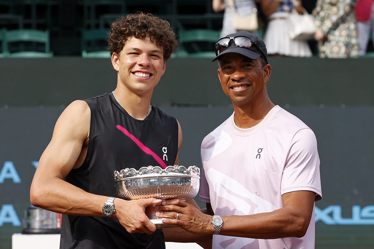 スポーツ テニス トーナメント 優勝トロフィー テニスの試合ダブルチーム賞 20211111_ogp.jpg