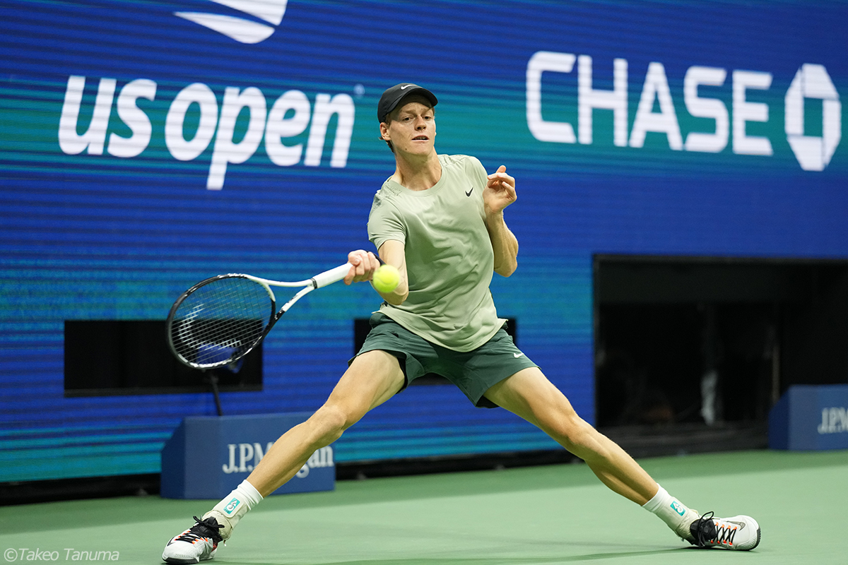 世界1位シナー、全米オープンで初めて準決勝進出。難敵メドベデフを