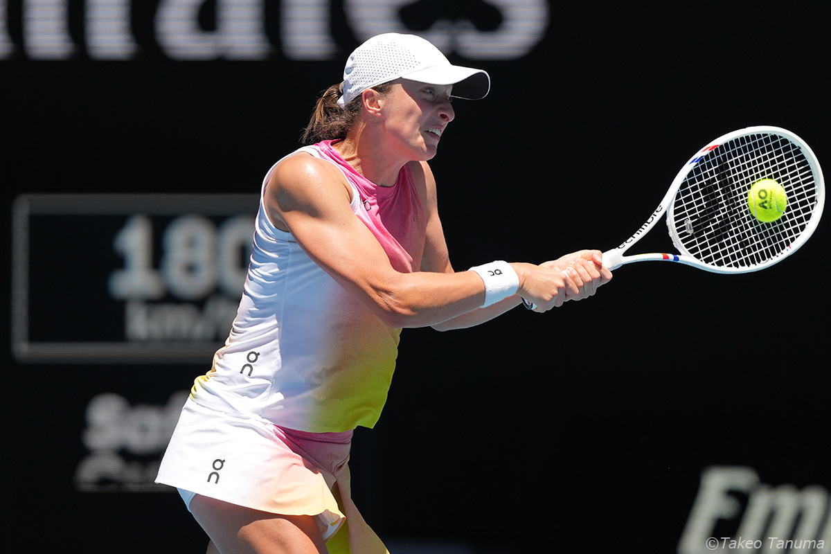 世界ランク1位のシフィオンテク選手他サイン入り東レパンパシフィックテニスタオル他 WTA世界ランキング1位 イガ・シフィオンテク選手が「東レPPO