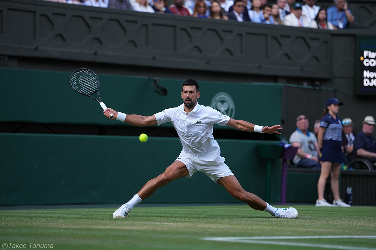 男子テニス　チャンピオン　証明書付き　ノバク・ジョコビッチ 直筆サイン入りフォト 直筆サイン入り】ノバク・ジョコビッチ 直筆サイン入りテニス