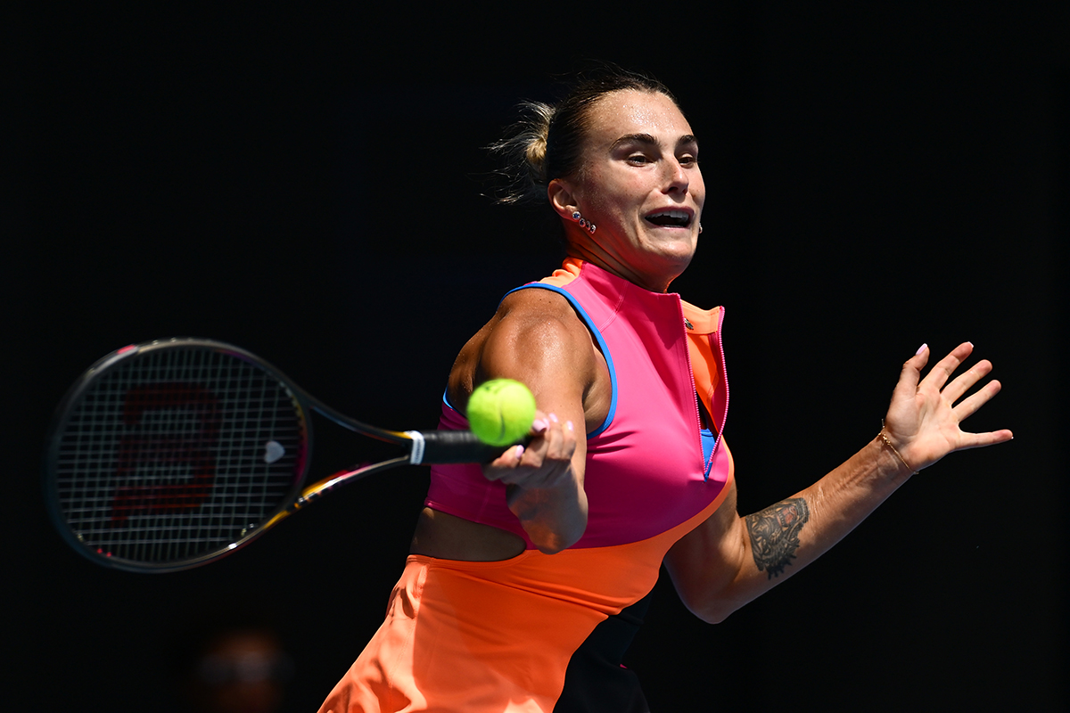 サバレンカ、新星エムボコの猛追を退け4年連続の8強入り。勝負所で示し