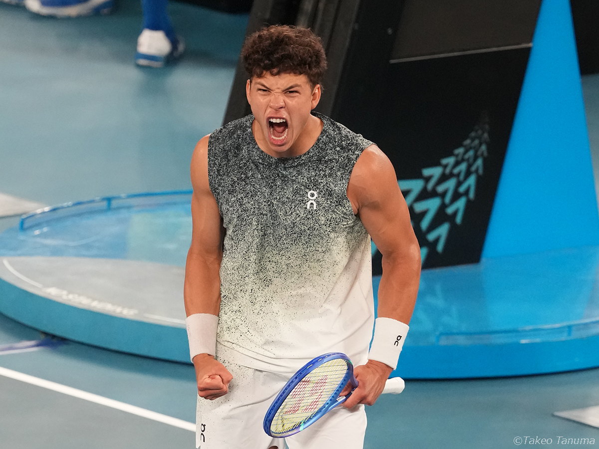 シェルトン、逆転で2年連続の8強進出！準々決勝で“天敵”8連敗中の世界2