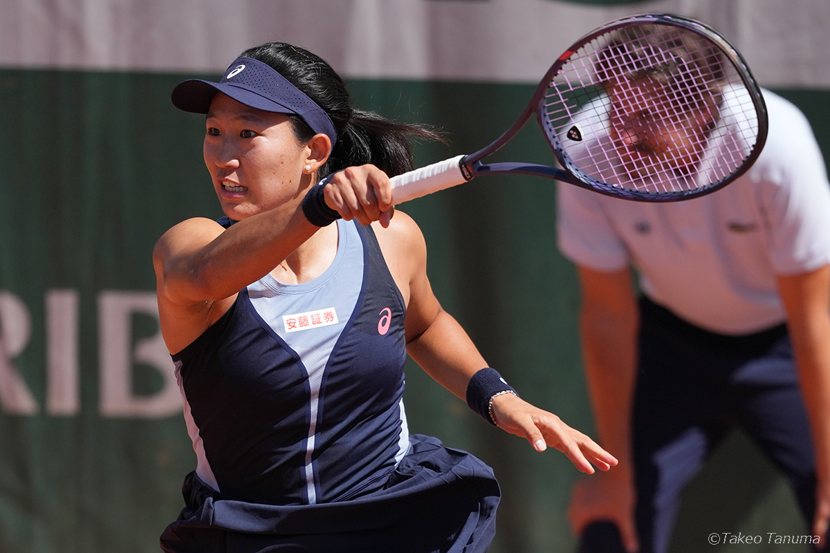 全仏テニス】内島萌夏、体調不良で初戦途中棄権。第1セット先取も無念